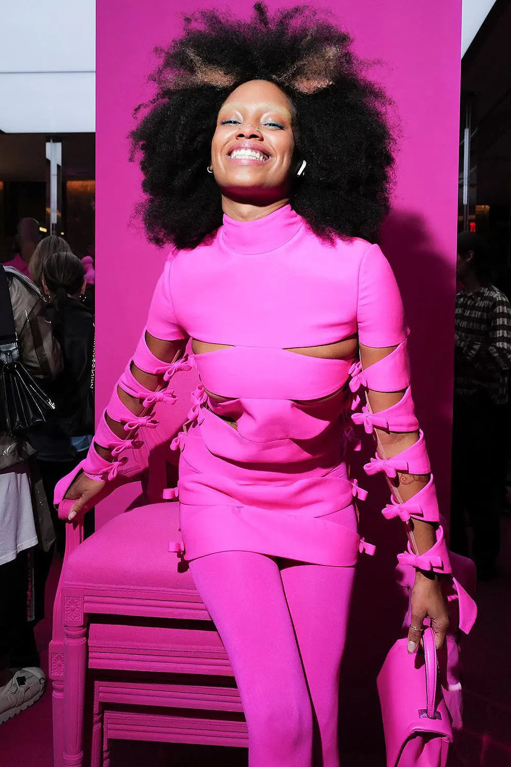 Long Sleeve Hollow Out Mini Bandage Dress In Pink Rose Lee Dress